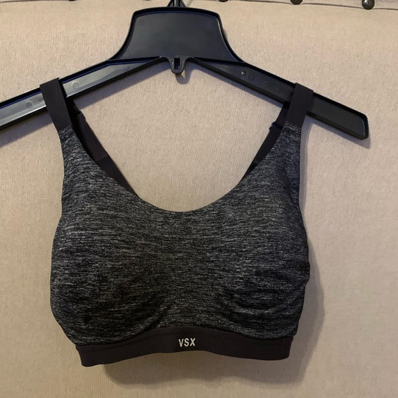 Victoria secret sports bra - Picture 1 of 3